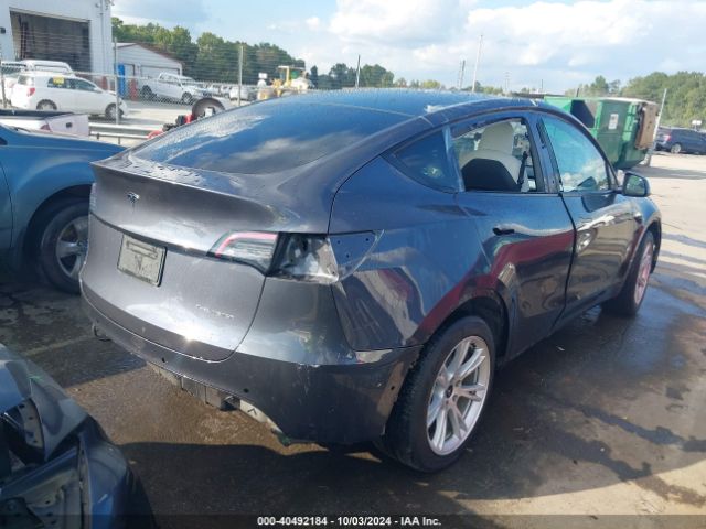 Photo 3 VIN: 5YJYGDEE7LF049728 - TESLA MODEL Y 