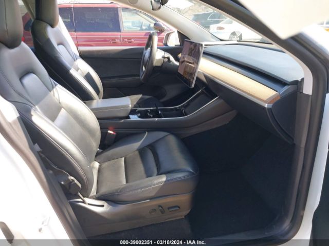 Photo 4 VIN: 5YJYGDEE7LF054475 - TESLA MODEL Y 