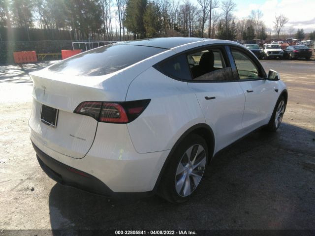 Photo 3 VIN: 5YJYGDEE7MF106284 - TESLA MODEL Y 