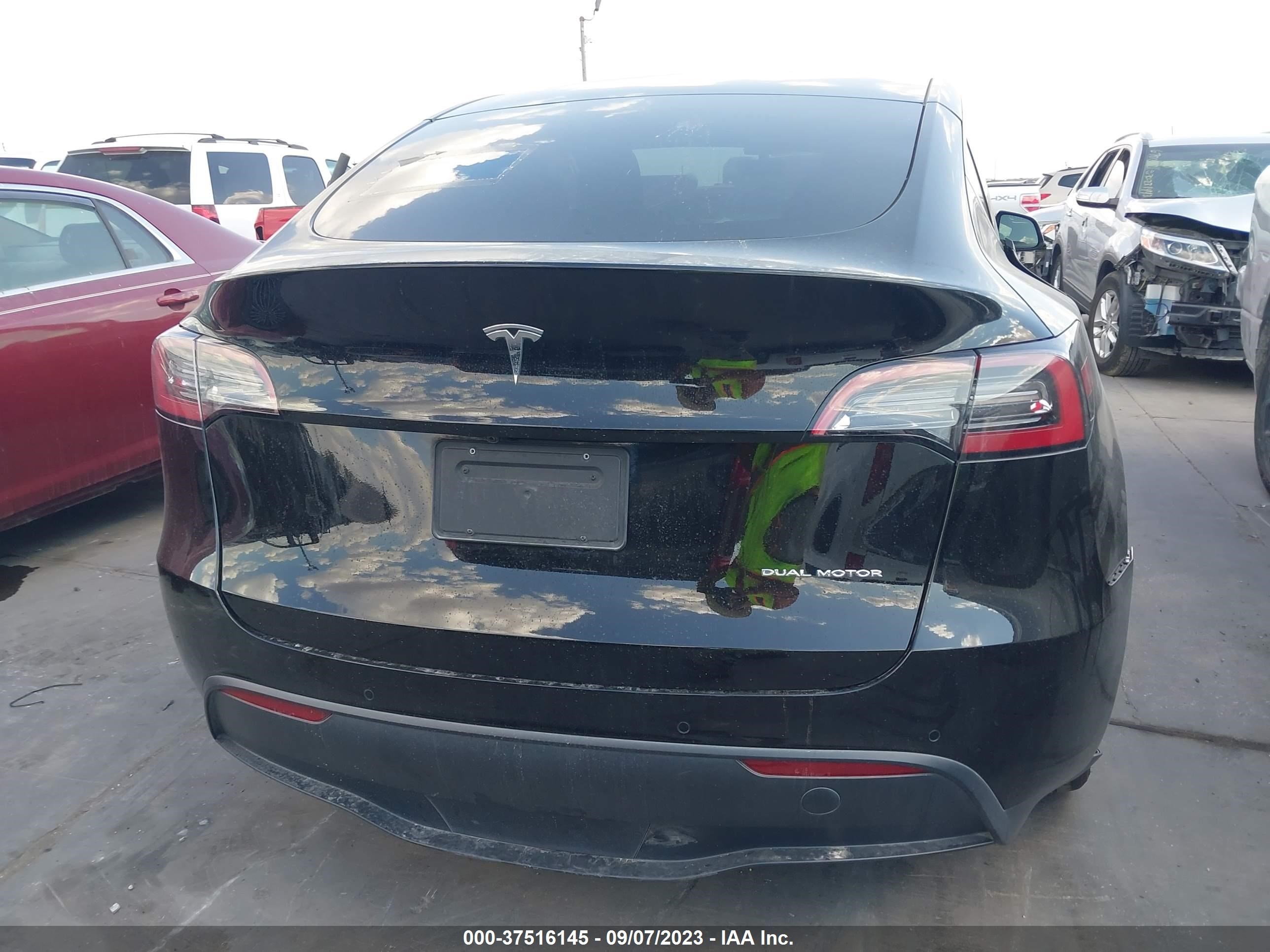 Photo 15 VIN: 5YJYGDEE7MF149734 - TESLA MODEL Y 