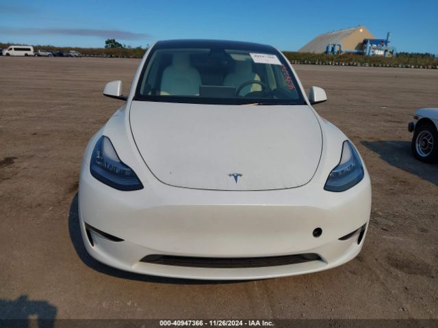 Photo 5 VIN: 5YJYGDEE7MF262440 - TESLA MODEL Y 