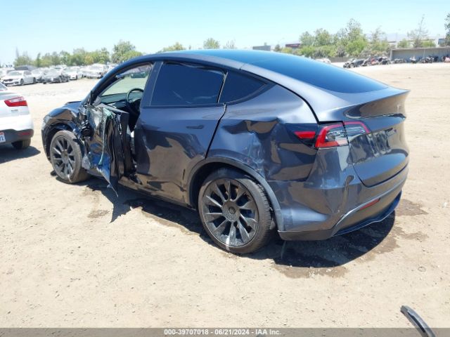 Photo 2 VIN: 5YJYGDEE7MF274197 - TESLA MODEL Y 