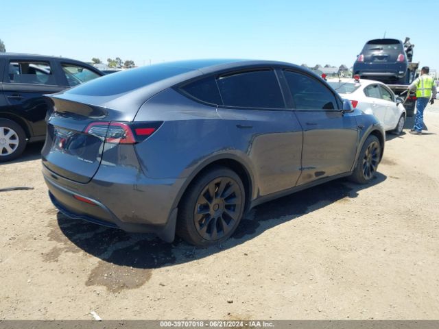 Photo 3 VIN: 5YJYGDEE7MF274197 - TESLA MODEL Y 