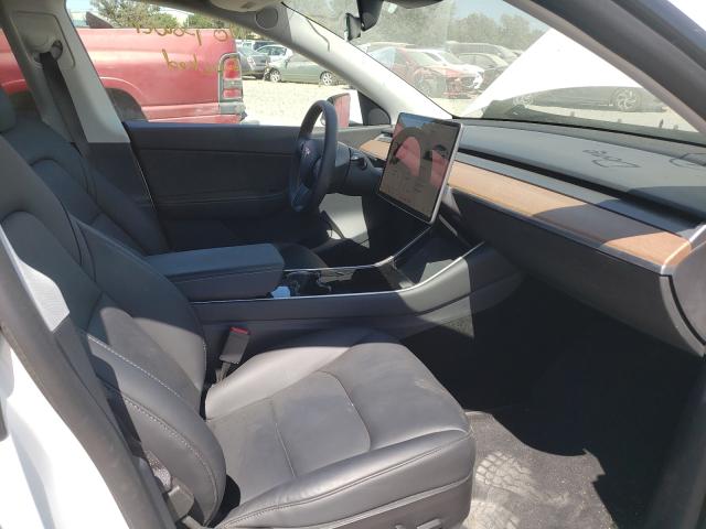 Photo 4 VIN: 5YJYGDEE8LF008606 - TESLA MODEL Y 