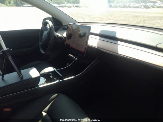 Photo 4 VIN: 5YJYGDEE8LF012462 - TESLA MODEL Y 