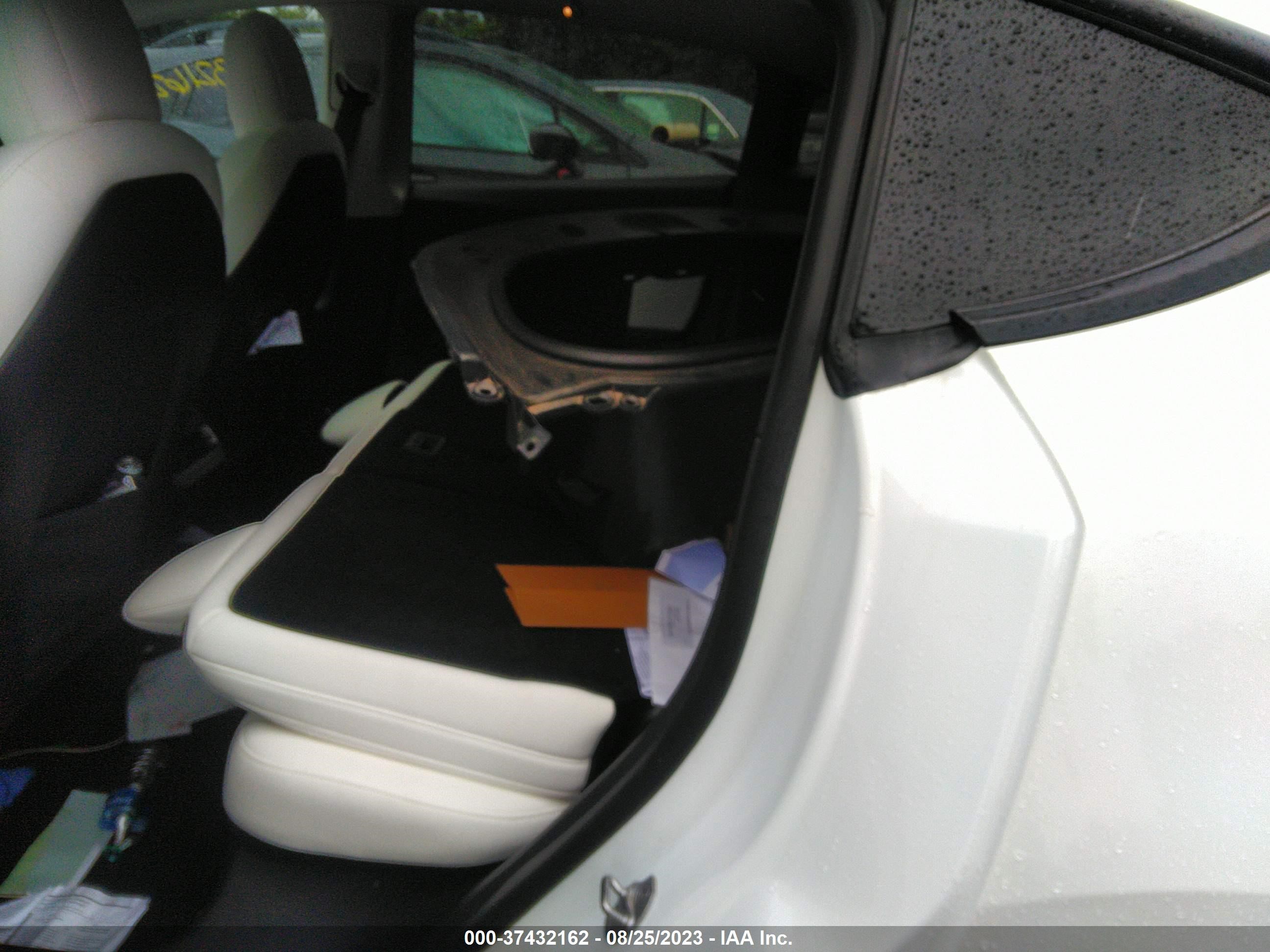 Photo 7 VIN: 5YJYGDEE8LF027480 - TESLA MODEL Y 