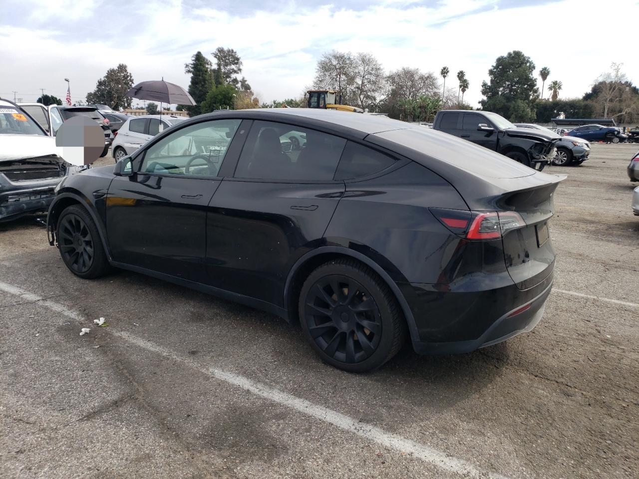 Photo 1 VIN: 5YJYGDEE8LF052301 - TESLA MODEL Y 