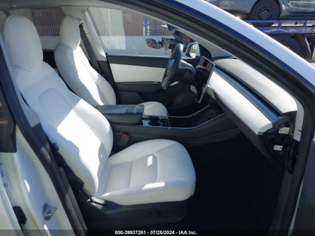 Photo 4 VIN: 5YJYGDEE8LF056249 - TESLA MODEL Y 