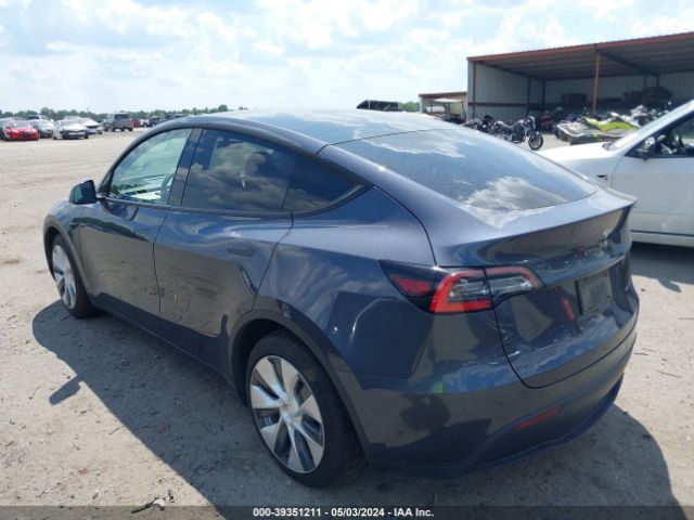 Photo 2 VIN: 5YJYGDEE8MF065499 - TESLA MODEL Y 