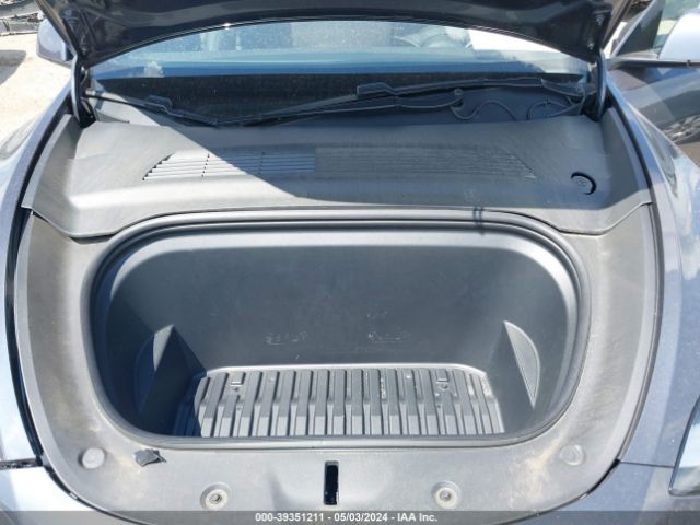 Photo 9 VIN: 5YJYGDEE8MF065499 - TESLA MODEL Y 