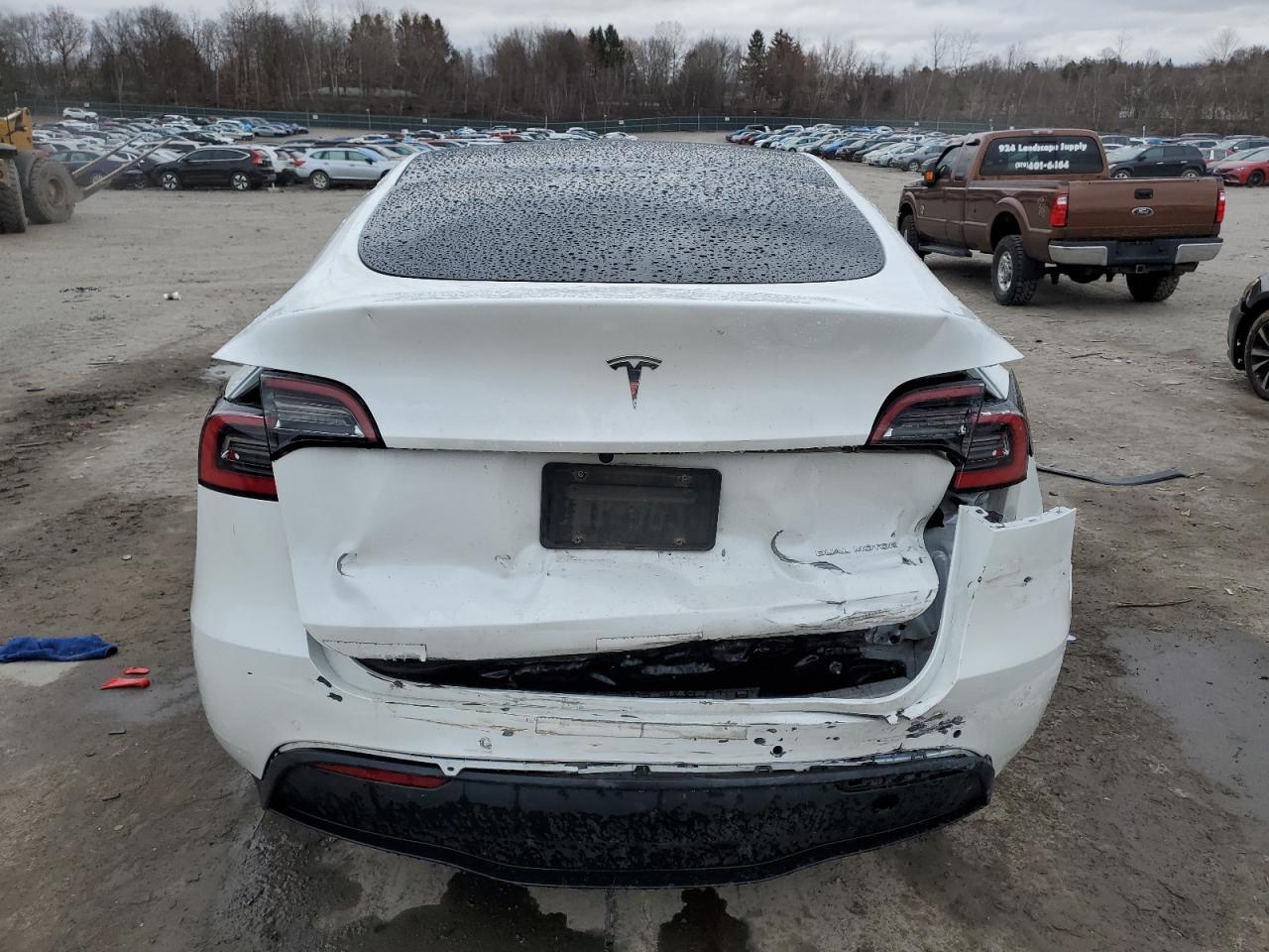 Photo 5 VIN: 5YJYGDEE8MF081301 - TESLA MODEL Y 