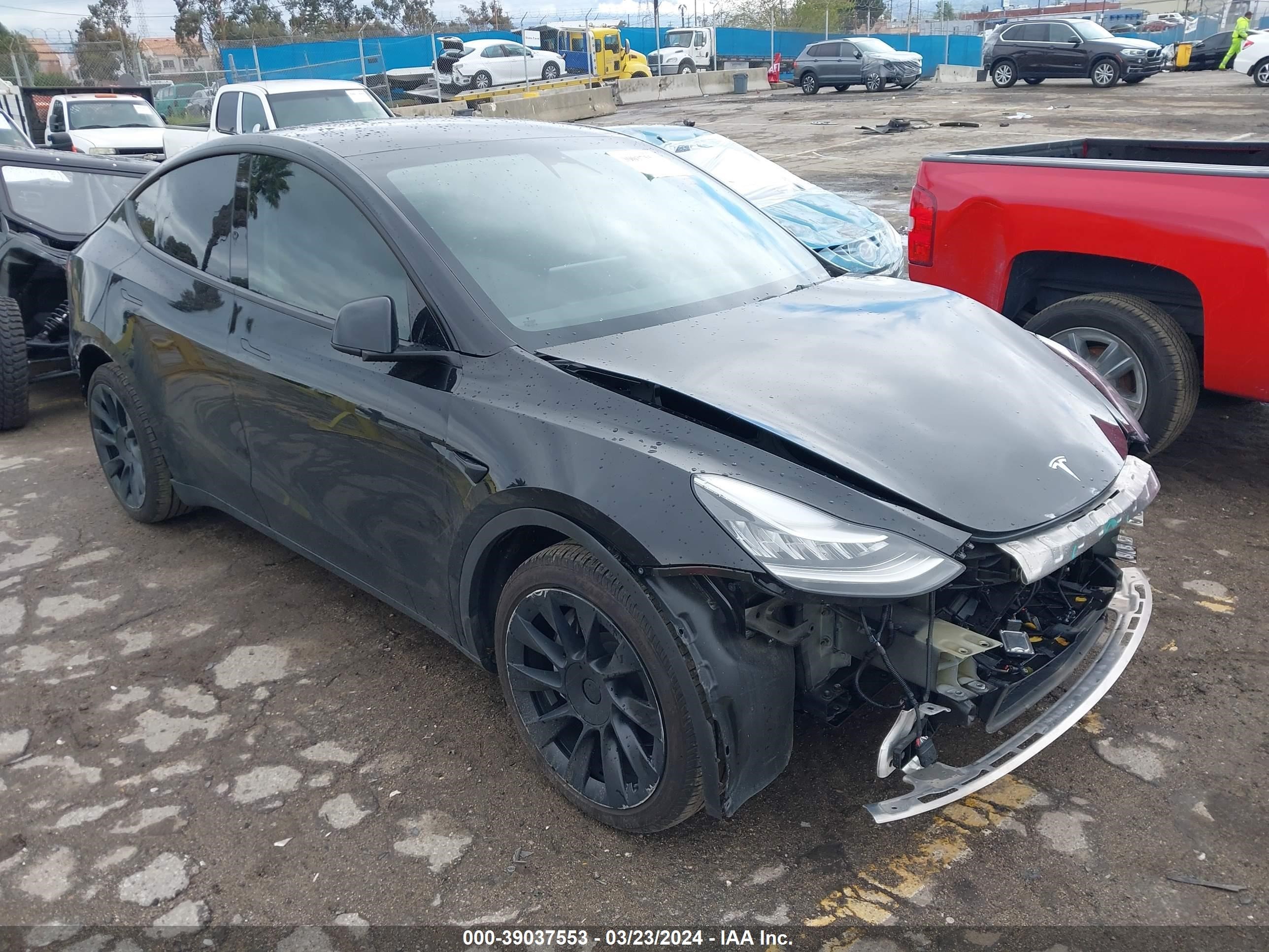 Photo 5 VIN: 5YJYGDEE8MF092444 - TESLA MODEL Y 