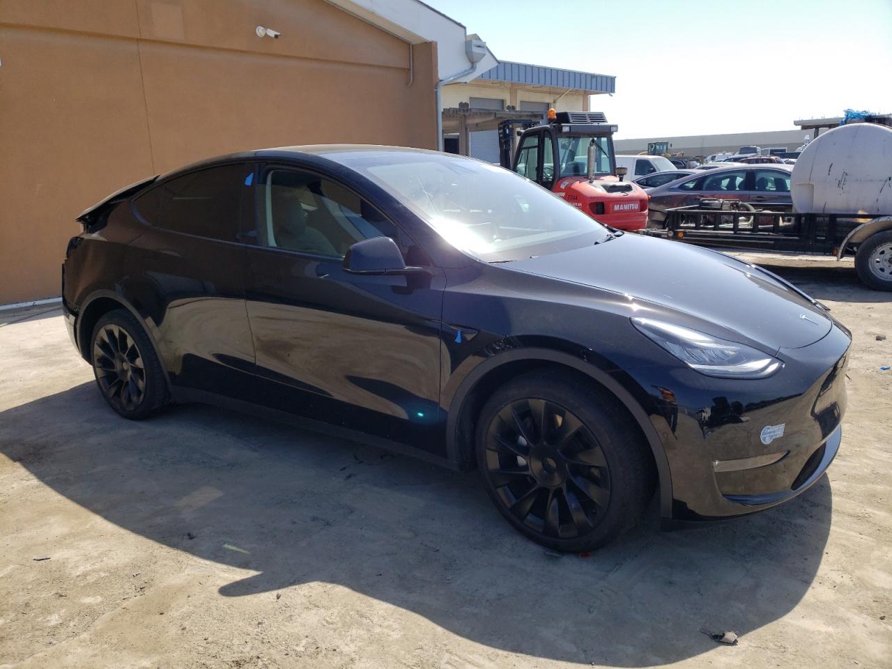 Photo 3 VIN: 5YJYGDEE8MF095392 - TESLA MODEL Y 