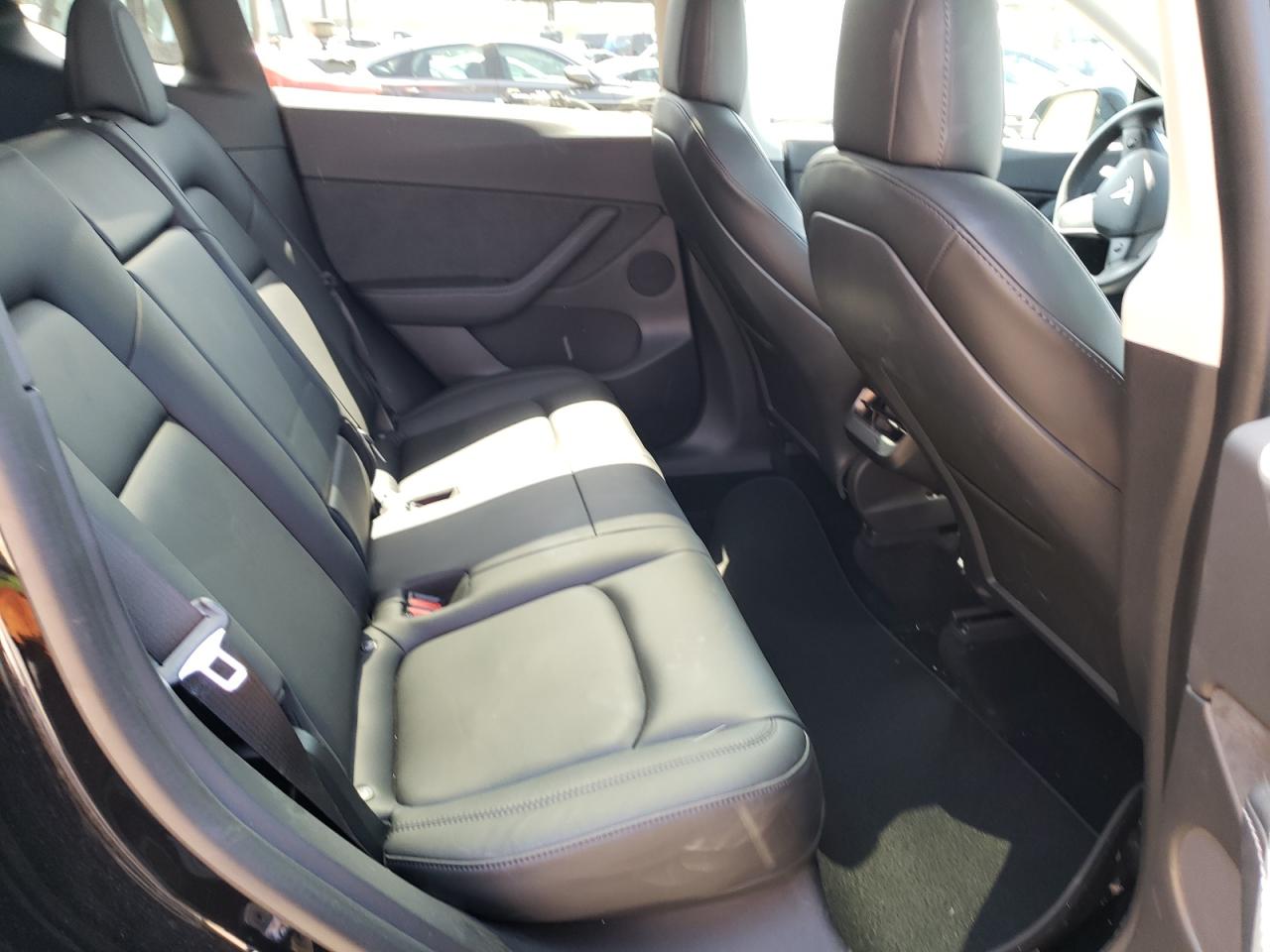 Photo 9 VIN: 5YJYGDEE8MF095392 - TESLA MODEL Y 