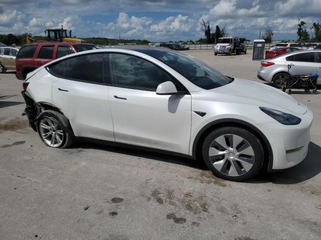 Photo 3 VIN: 5YJYGDEE8MF106181 - TESLA MODEL Y 