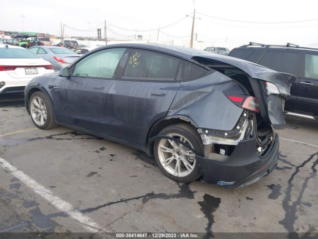 Photo 2 VIN: 5YJYGDEE8MF153288 - TESLA MODEL Y 