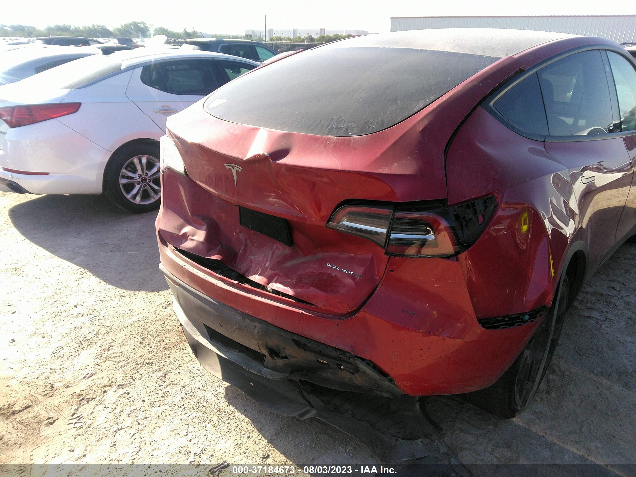 Photo 5 VIN: 5YJYGDEE8MF193001 - TESLA MODEL Y 