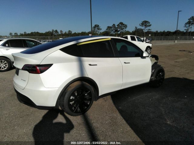 Photo 3 VIN: 5YJYGDEE8MF244982 - TESLA MODEL Y 