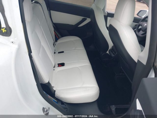 Photo 7 VIN: 5YJYGDEE8MF266500 - TESLA MODEL Y 