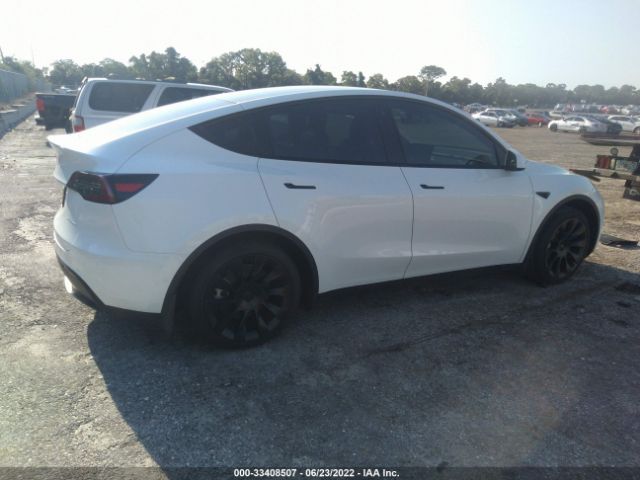 Photo 3 VIN: 5YJYGDEE8MF311399 - TESLA MODEL Y 