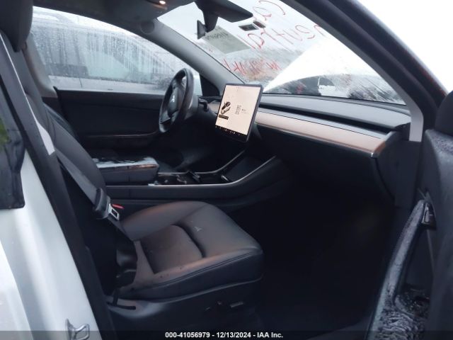 Photo 4 VIN: 5YJYGDEE9LF006282 - TESLA MODEL Y 