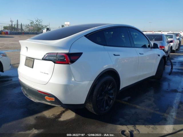 Photo 3 VIN: 5YJYGDEE9LF022496 - TESLA MODEL Y 