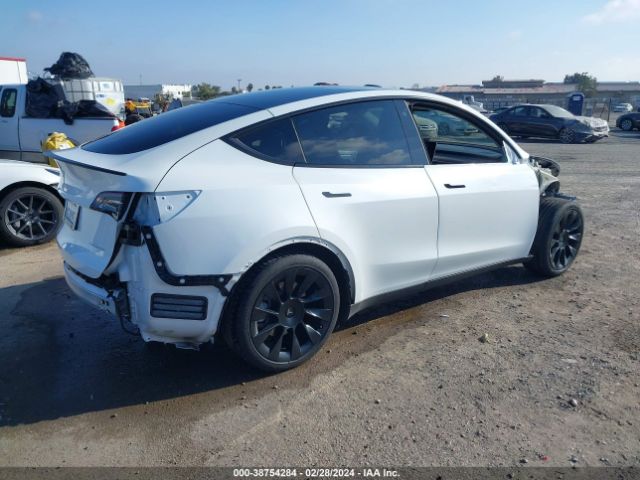 Photo 3 VIN: 5YJYGDEE9LF053490 - TESLA MODEL Y 