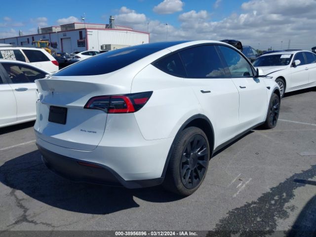 Photo 3 VIN: 5YJYGDEE9LF058429 - TESLA MODEL Y 