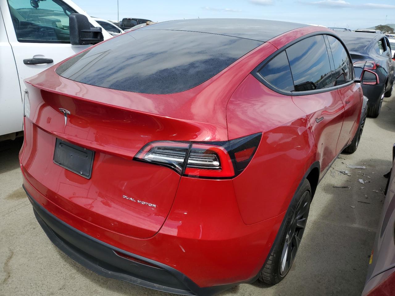 Photo 2 VIN: 5YJYGDEE9LF058978 - TESLA MODEL Y 