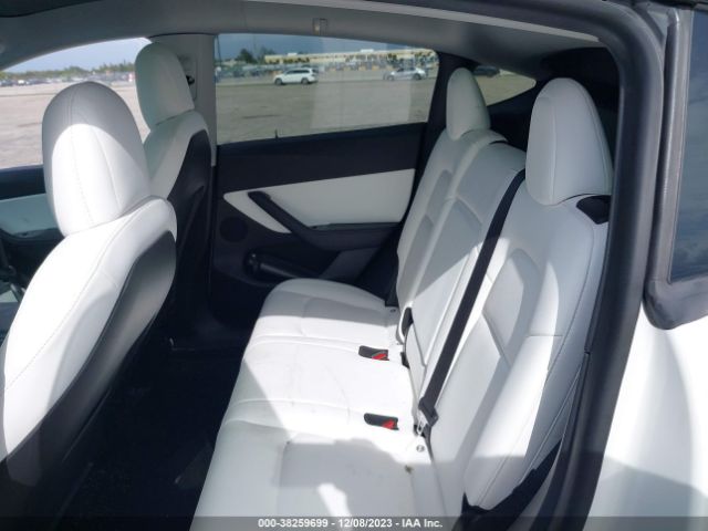 Photo 7 VIN: 5YJYGDEE9MF066970 - TESLA MODEL Y 