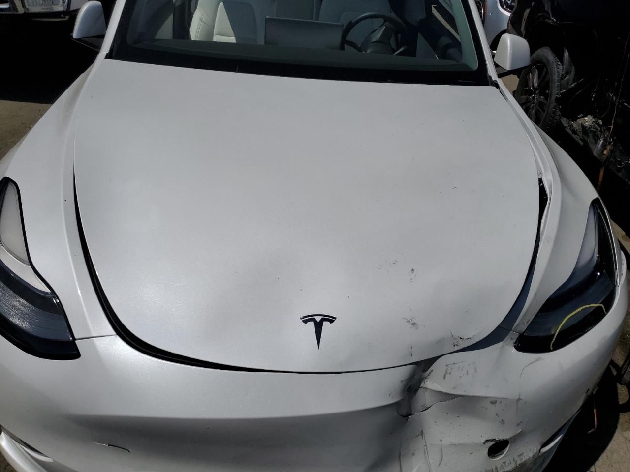 Photo 10 VIN: 5YJYGDEE9MF090945 - TESLA MODEL Y 