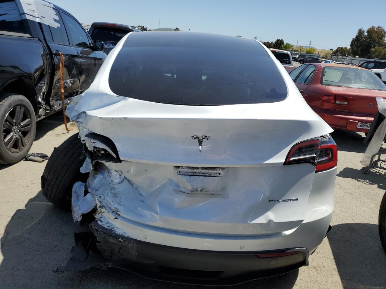 Photo 5 VIN: 5YJYGDEE9MF090945 - TESLA MODEL Y 