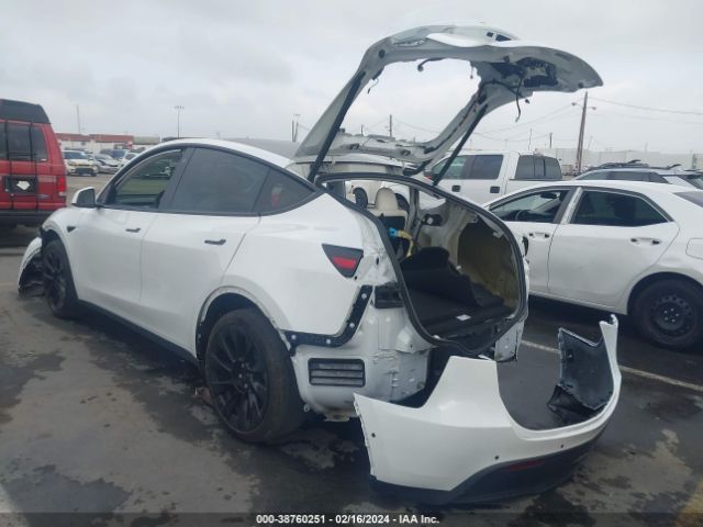 Photo 2 VIN: 5YJYGDEE9MF095837 - TESLA MODEL Y 