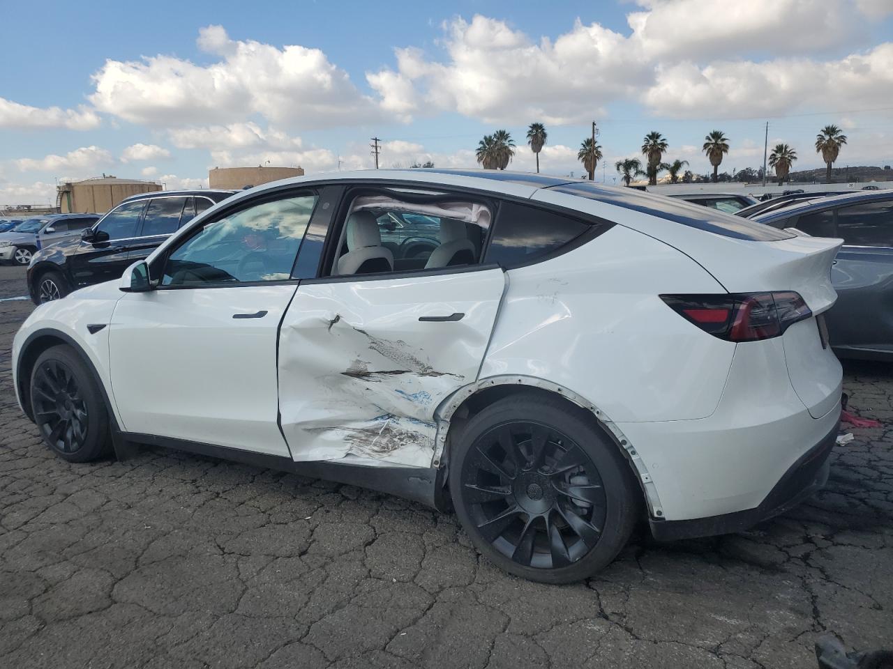 Photo 1 VIN: 5YJYGDEE9MF158337 - TESLA MODEL Y 