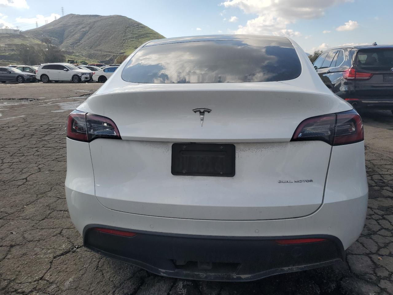 Photo 5 VIN: 5YJYGDEE9MF158337 - TESLA MODEL Y 