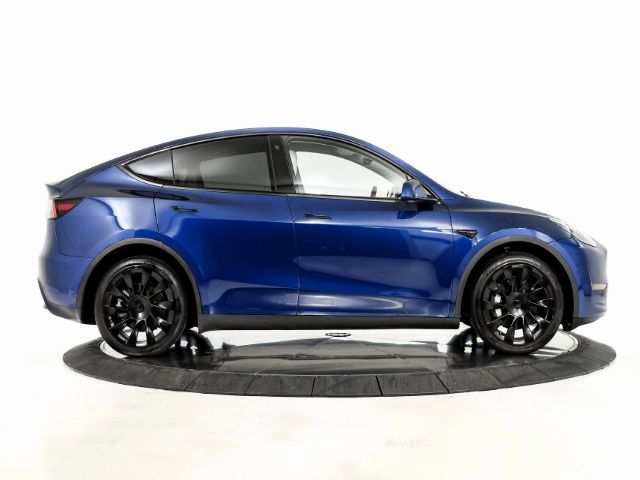 Photo 4 VIN: 5YJYGDEE9MF190043 - TESLA MODEL Y 