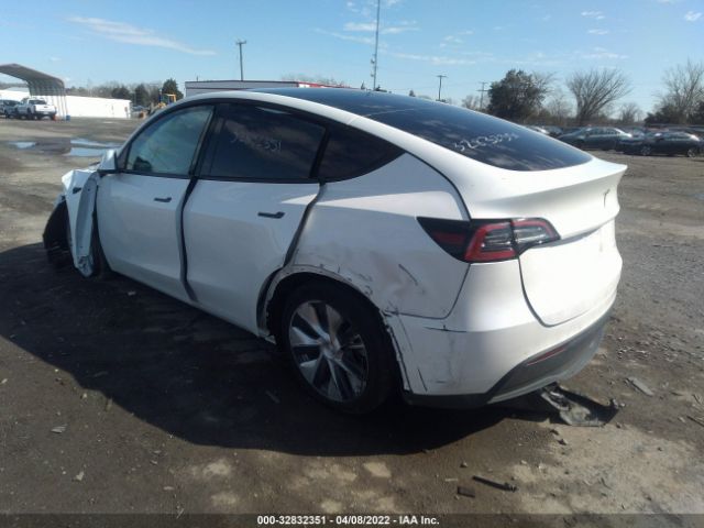 Photo 2 VIN: 5YJYGDEE9MF190947 - TESLA MODEL Y 