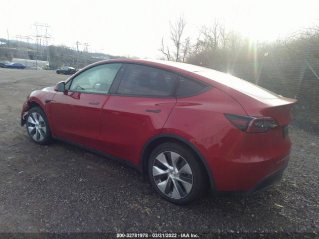 Photo 2 VIN: 5YJYGDEE9MF207987 - TESLA MODEL Y 