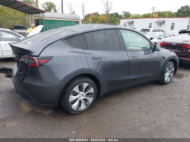 Photo 3 VIN: 5YJYGDEE9MF253741 - TESLA MODEL Y 