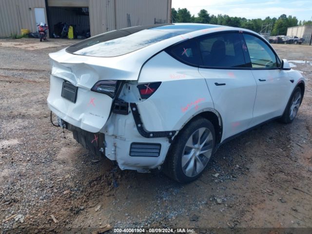 Photo 3 VIN: 5YJYGDEEXLF006193 - TESLA MODEL Y 