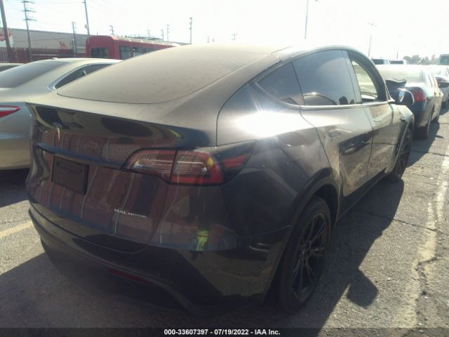 Photo 3 VIN: 5YJYGDEEXLF006629 - TESLA MODEL Y 