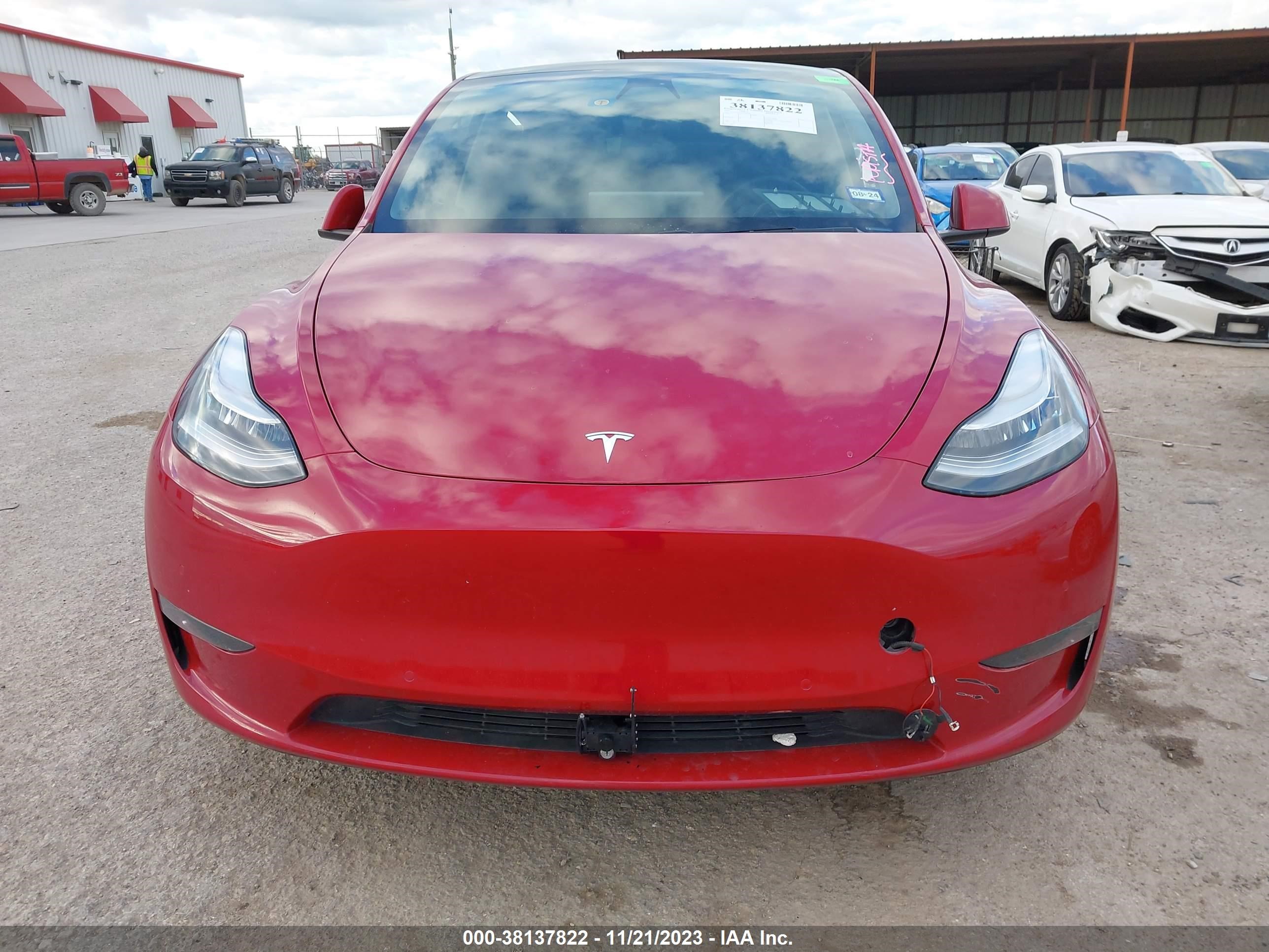 Photo 10 VIN: 5YJYGDEEXLF036746 - TESLA MODEL Y 