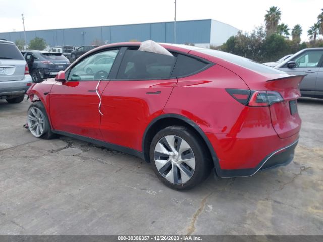 Photo 2 VIN: 5YJYGDEEXLF042207 - TESLA MODEL Y 