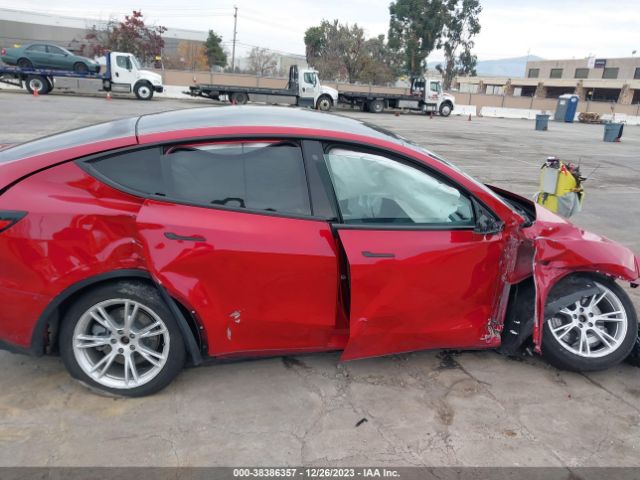 Photo 5 VIN: 5YJYGDEEXLF042207 - TESLA MODEL Y 