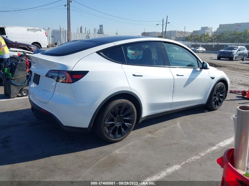 Photo 3 VIN: 5YJYGDEEXLF058200 - TESLA MODEL Y 