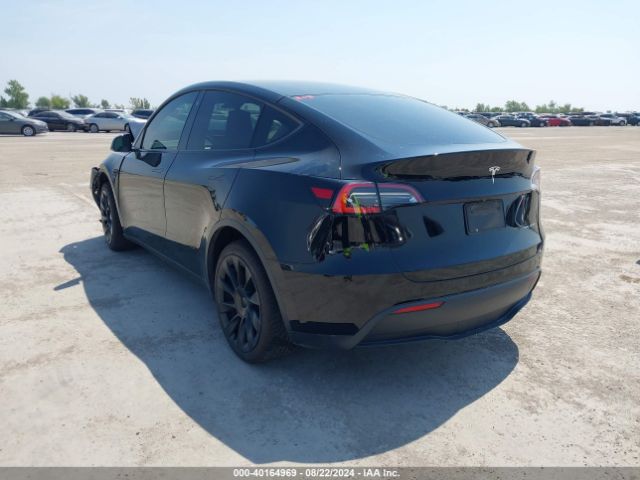 Photo 2 VIN: 5YJYGDEEXMF088248 - TESLA MODEL Y 