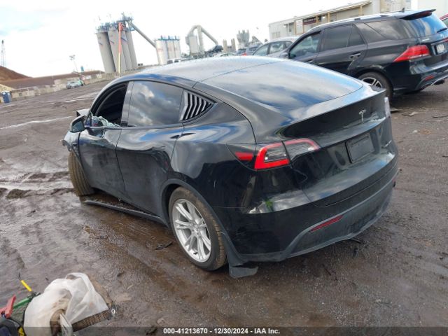 Photo 2 VIN: 5YJYGDEEXMF121281 - TESLA MODEL Y 