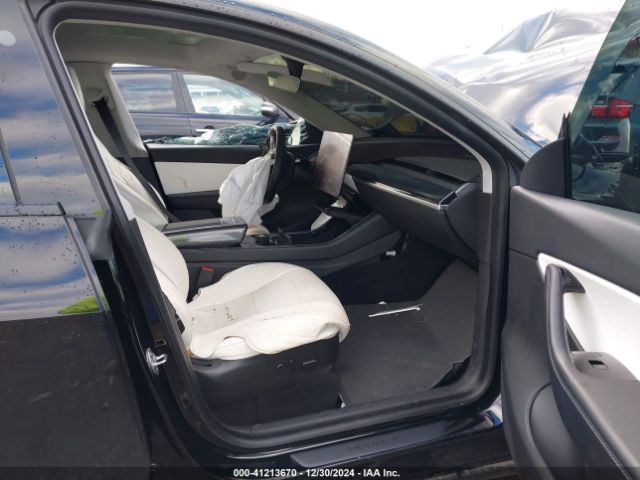 Photo 4 VIN: 5YJYGDEEXMF121281 - TESLA MODEL Y 