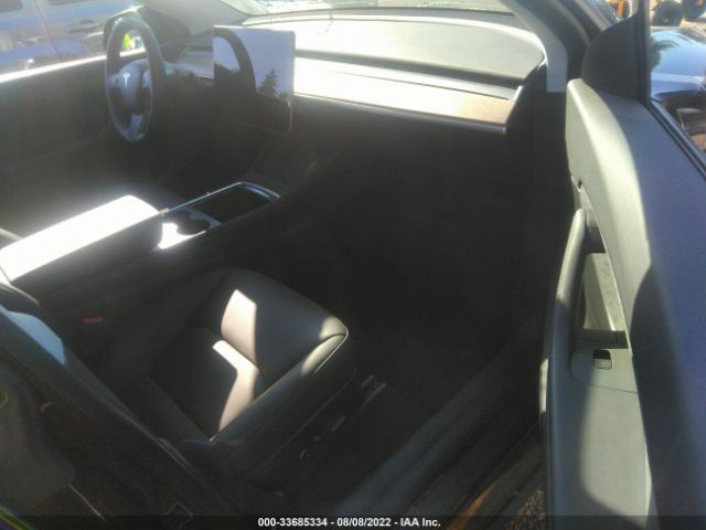 Photo 4 VIN: 5YJYGDEEXMF150280 - TESLA MODEL Y 