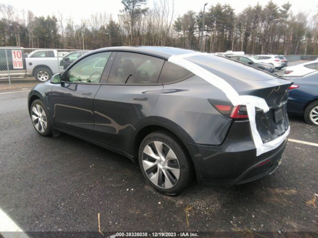 Photo 2 VIN: 5YJYGDEEXMF189693 - TESLA MODEL Y 